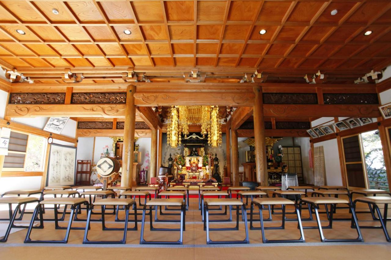 宿坊 端場坊｜Temple Hotel Habanobo Minobu Exteriör bild